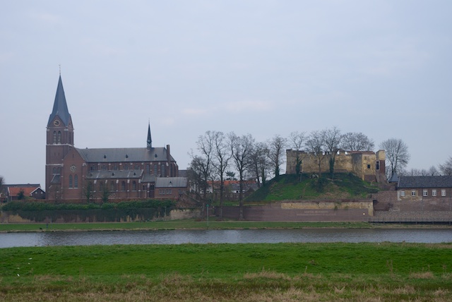 81. Kerk Kessel