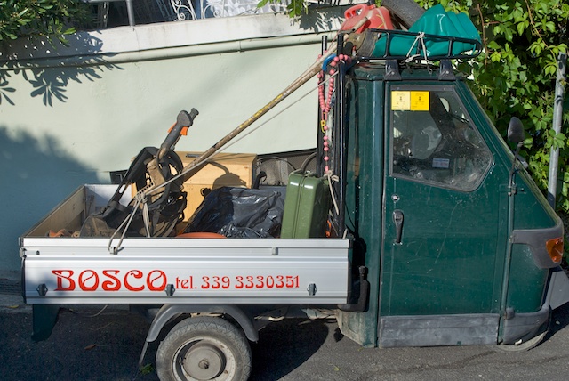 23. Piaggio Ape