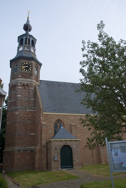 32. Kerk*