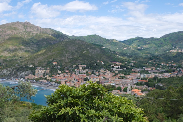 56. Levanto