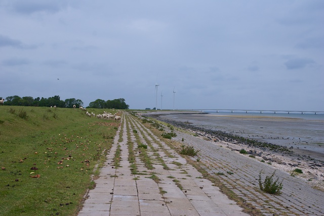 60. Zeelandbrug