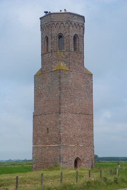 11. Stompetoren*