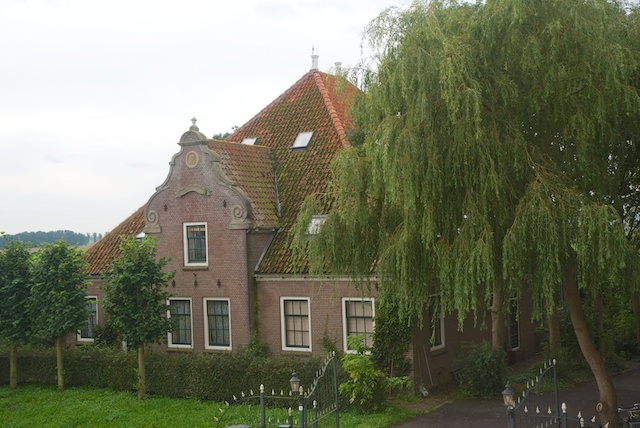 25. Boerderij