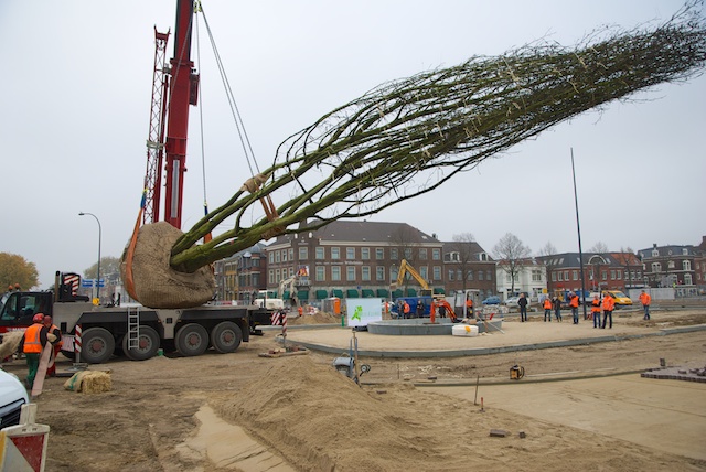 2. NS voorplein