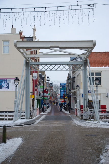 37. Ophaalbrug