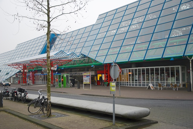 87. Station