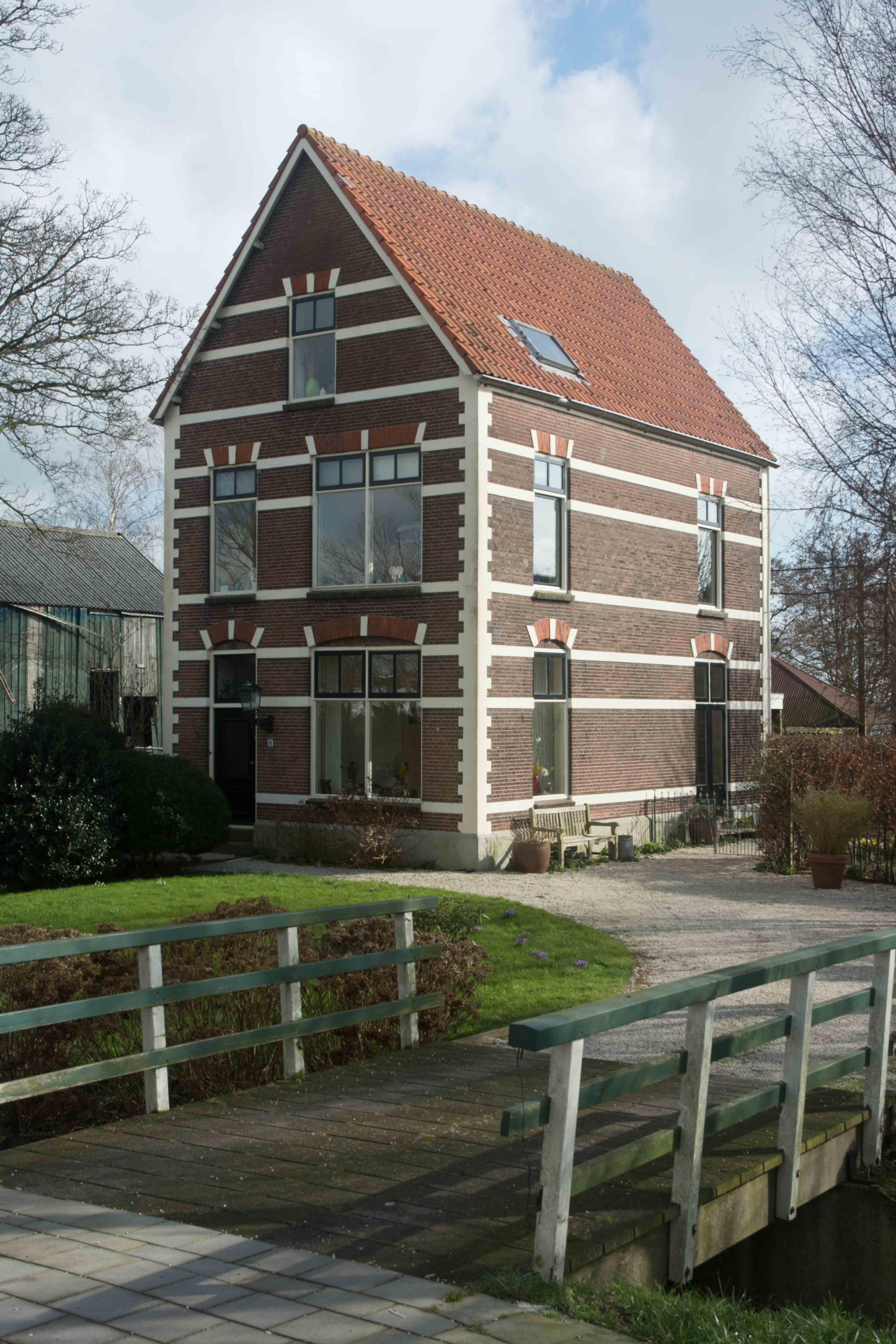 144. Huizen