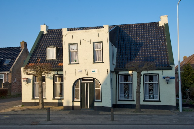 29. Restaurant