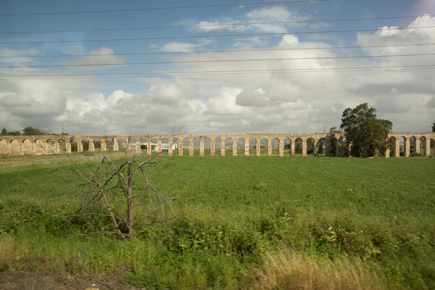 560. Aquaduct