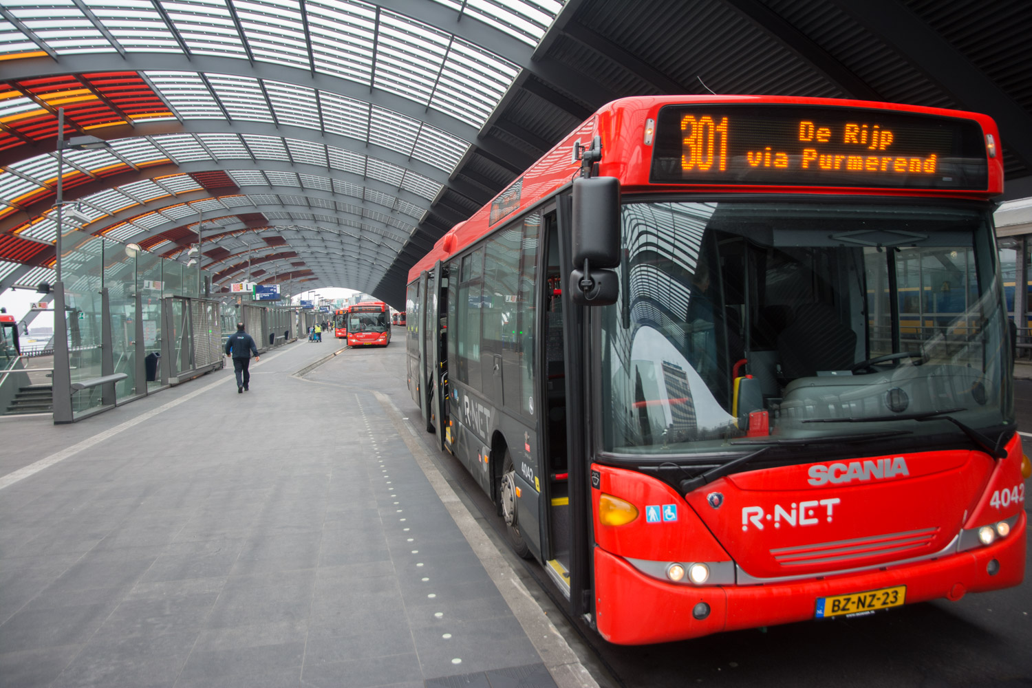 1. Bus