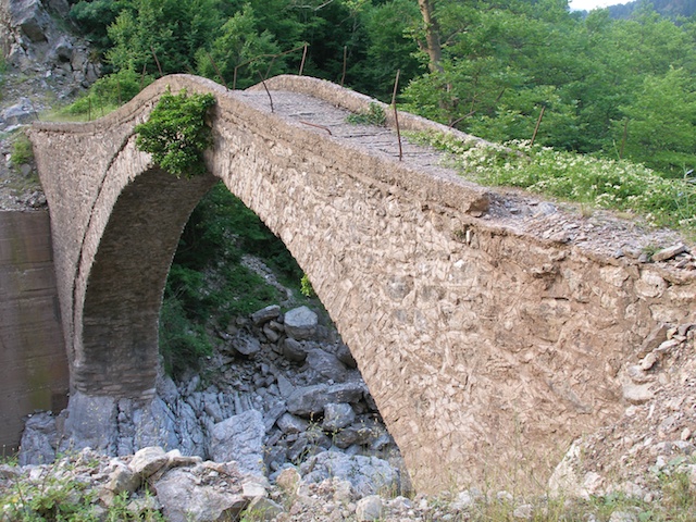 229. Brug