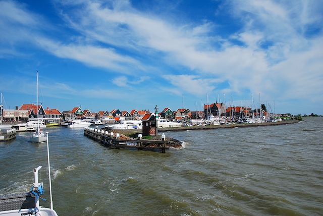 79. Volendam