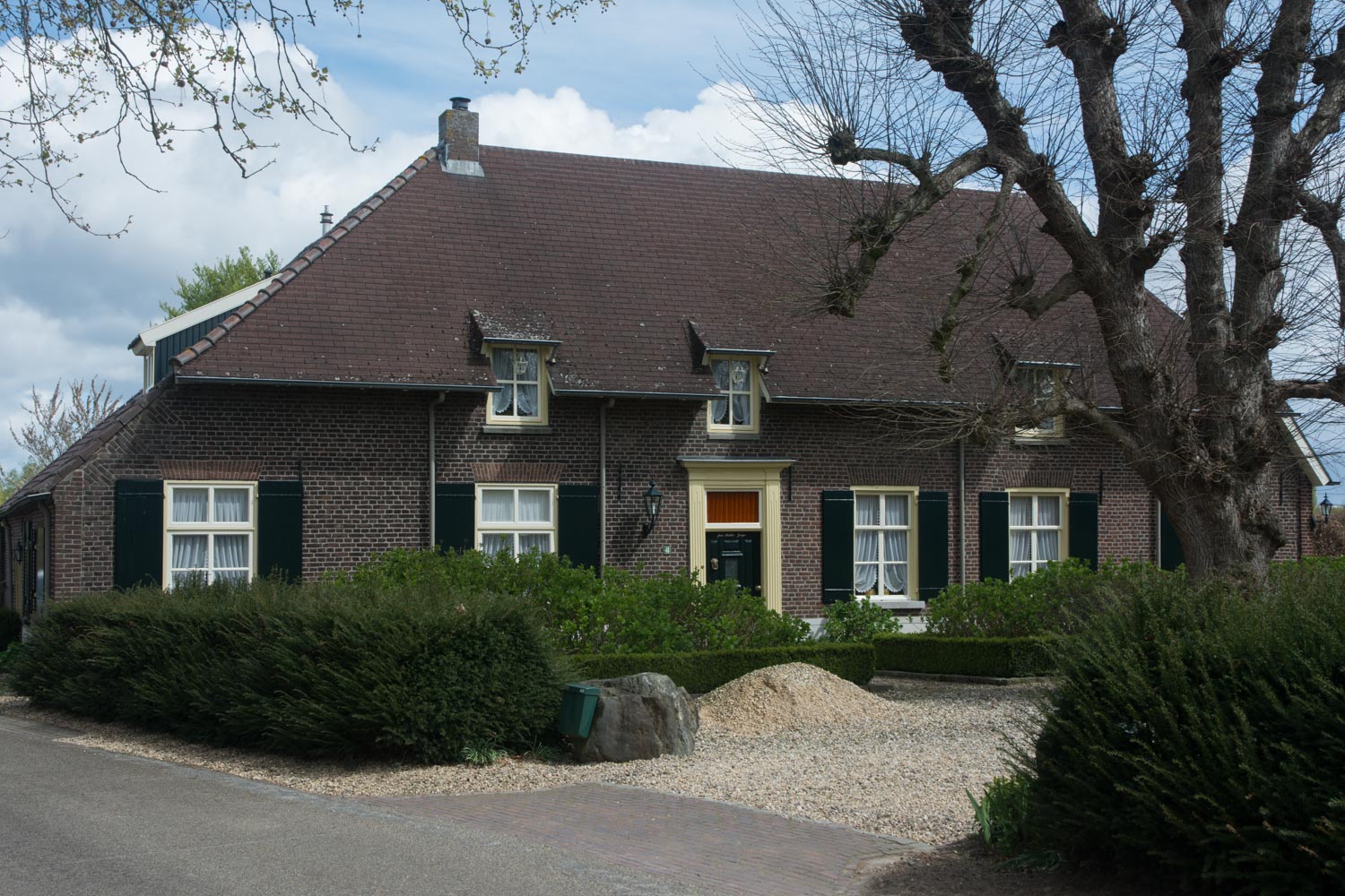 152. Huis