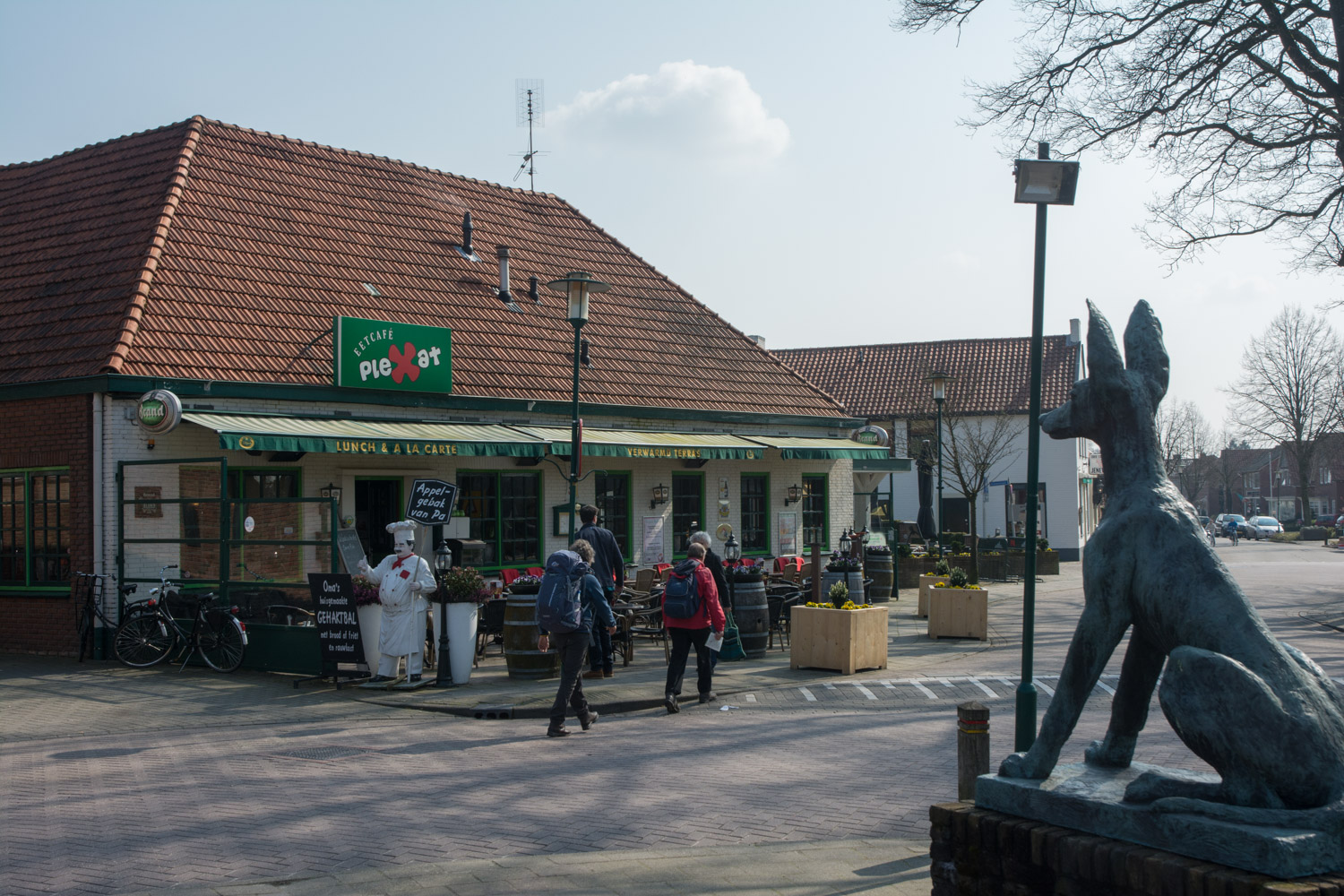 23. Restaurant