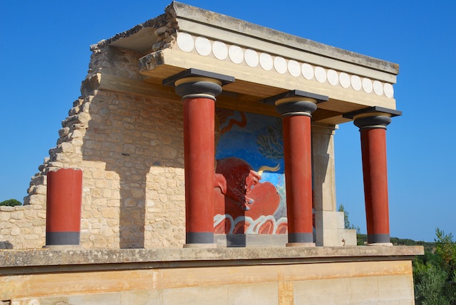 352. Knossos