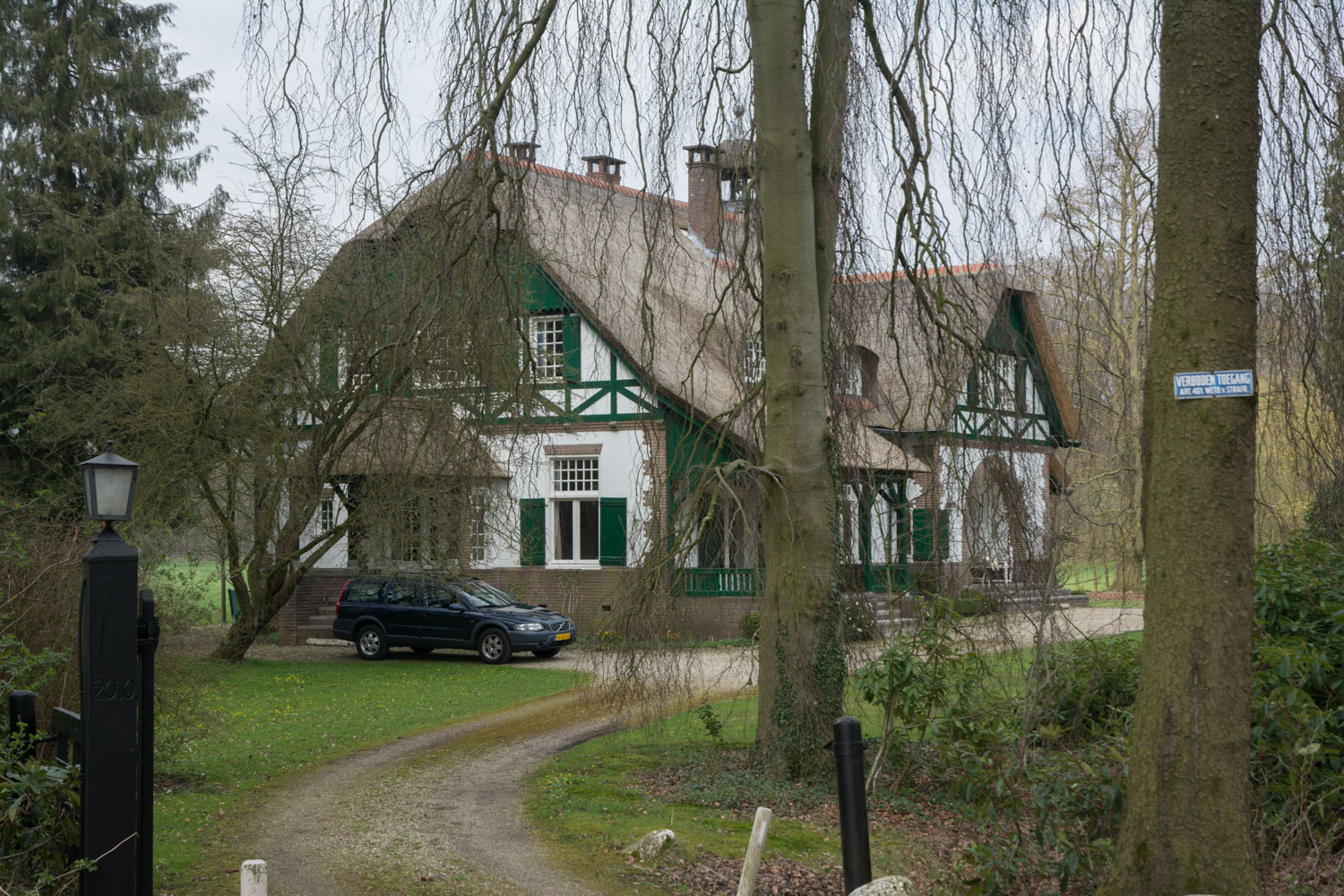 53. Villa