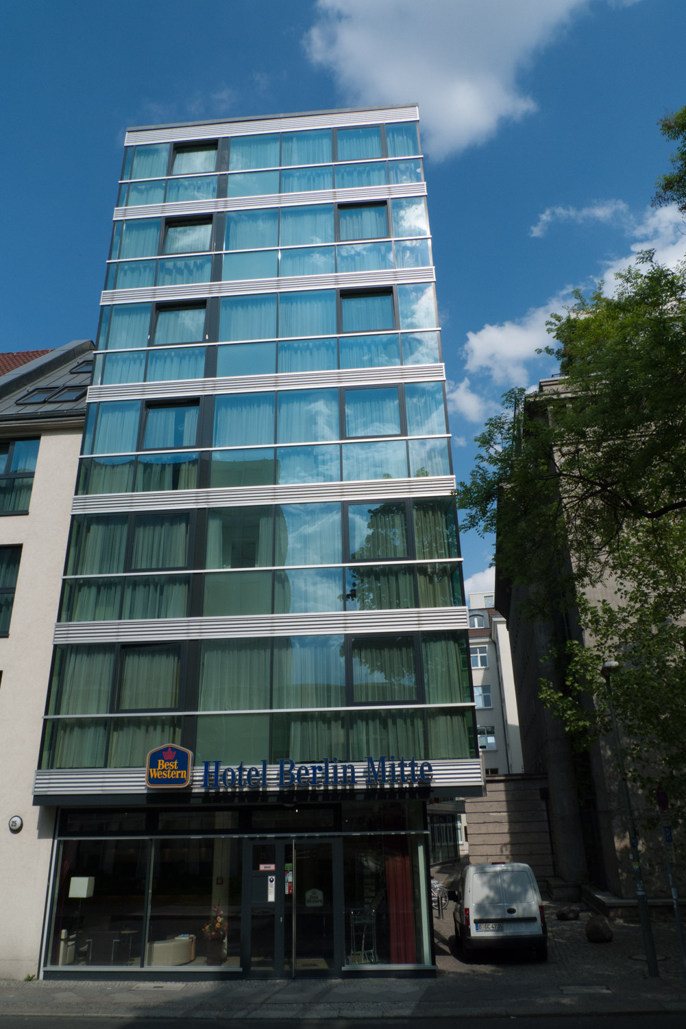 7. Hotel