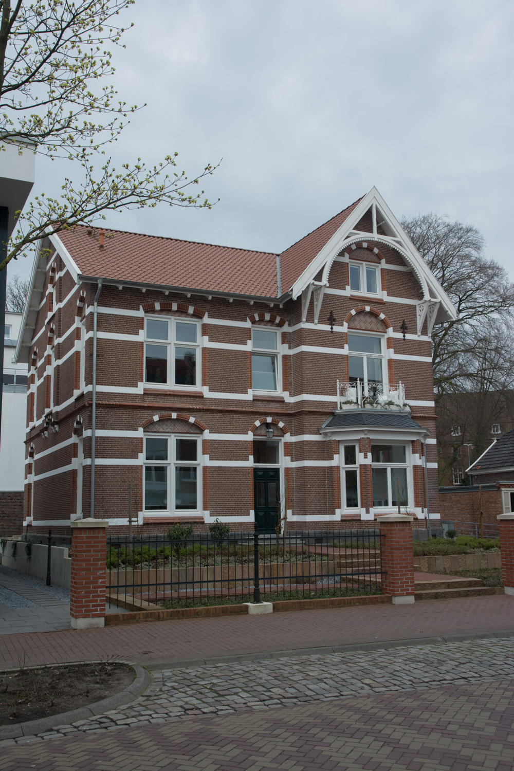 93. Huis