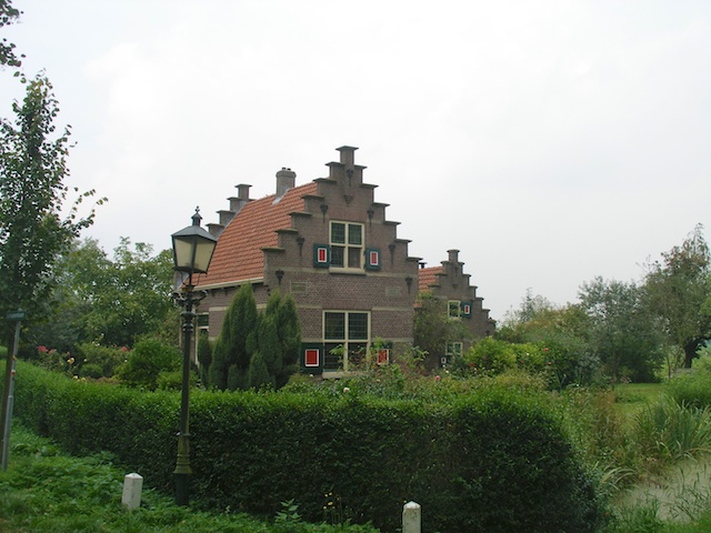 7. Trapgevel