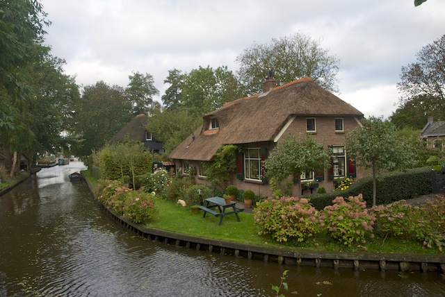 040. Giethoorn