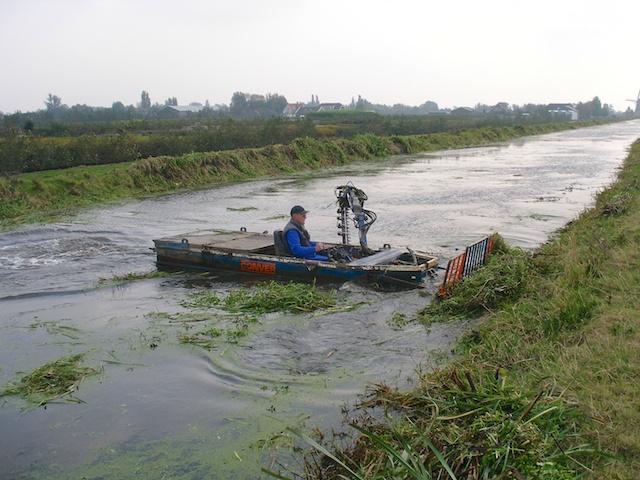 106. Bootje