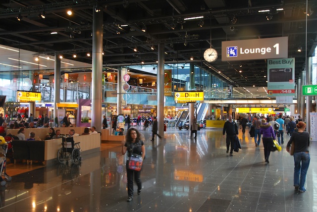 5. Lounge 1