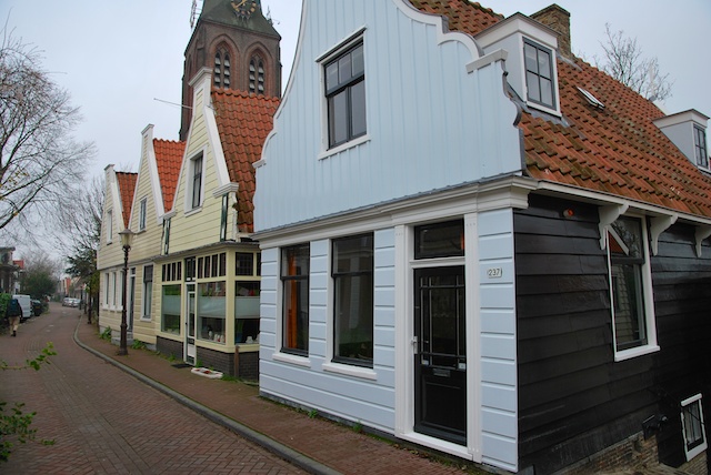 23. Huizen