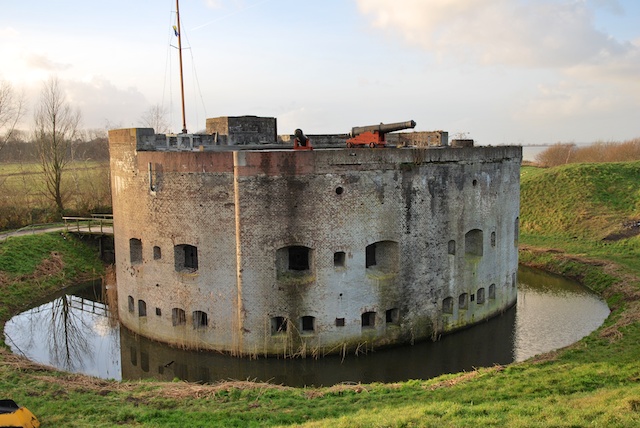 36. Torenfort