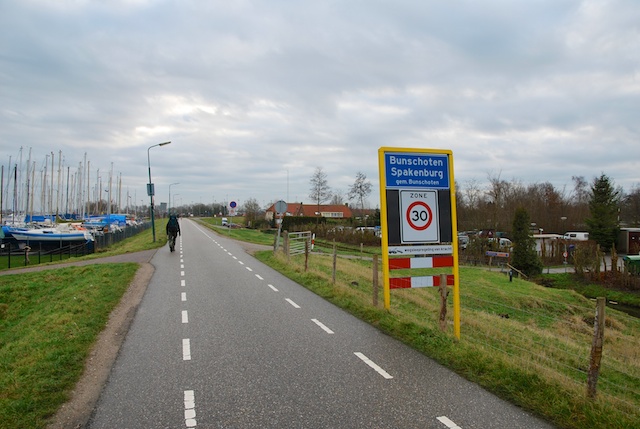 74. Spakenburg