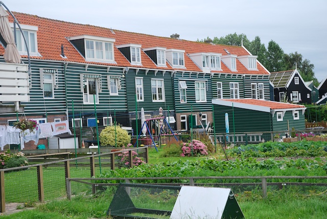 75. Marken