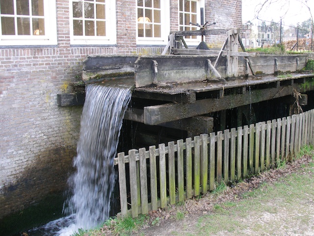 99. Watermolen